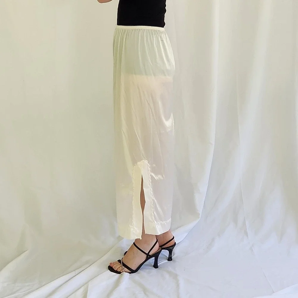 70s/80s White Nylon Maxo‎ Slip Skirt - Picture 2 of 4